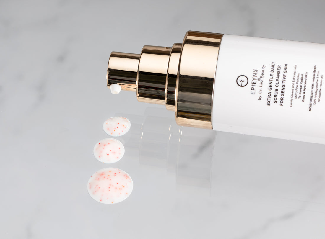 Gentle Exfoliating Face Scrub with Hyaluronic Acid Aloe Jojoba